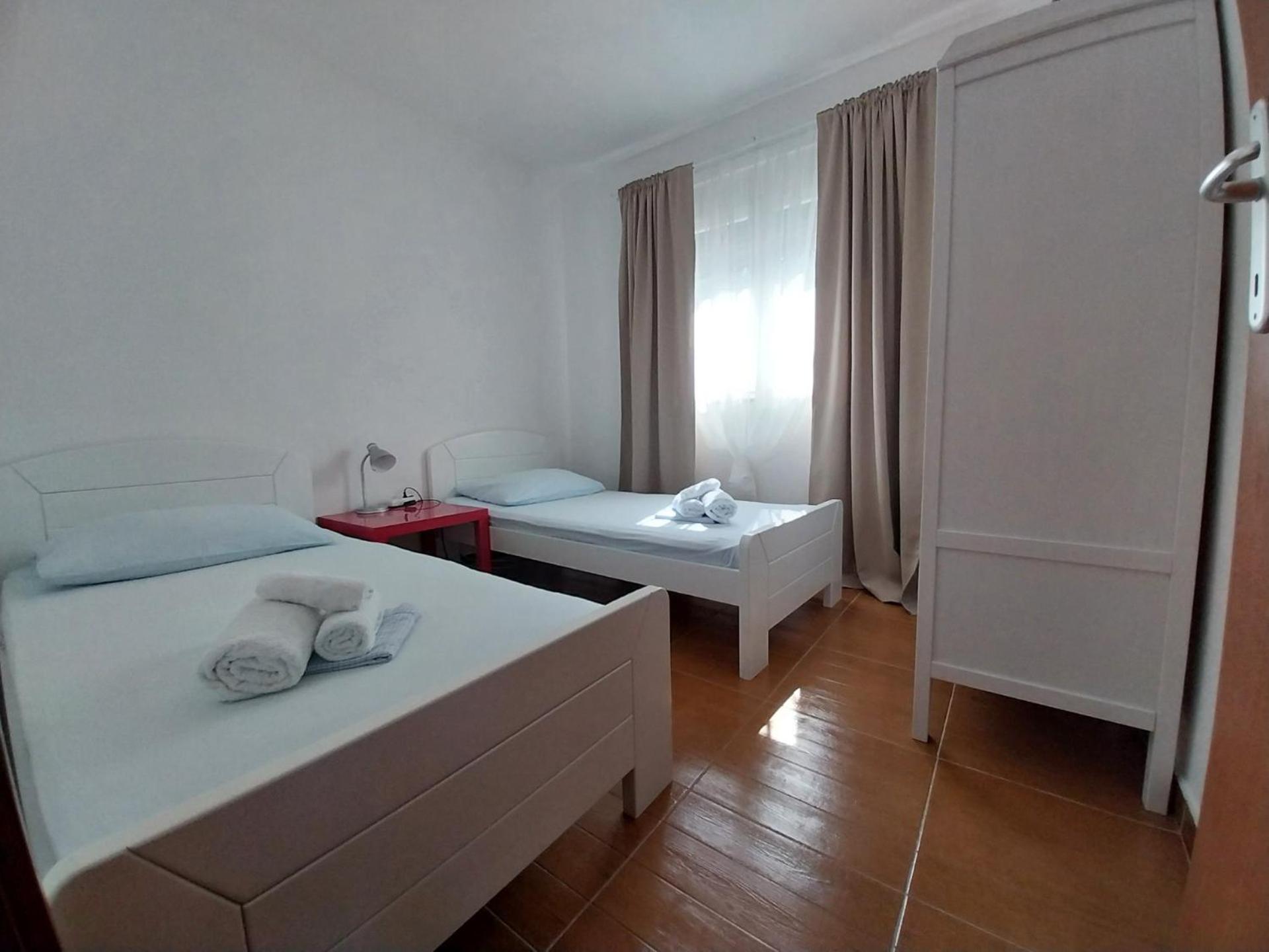 Ferienwohnung Kuca Za Odmor >Maro< Ston Exterior foto